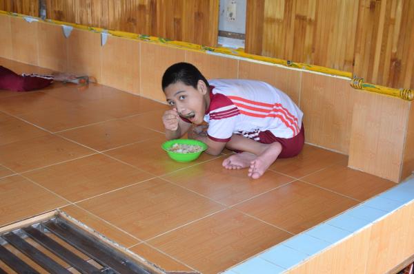 Giờ ăn của các em