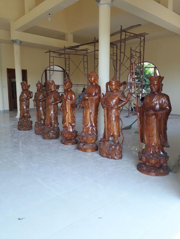 CÁC TƯỢNG THỜ - Hình mô tả 1