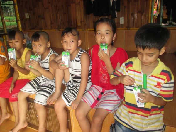 GIỜ UỐNG SỮA CỦA CÁC EM - Hình mô tả 11