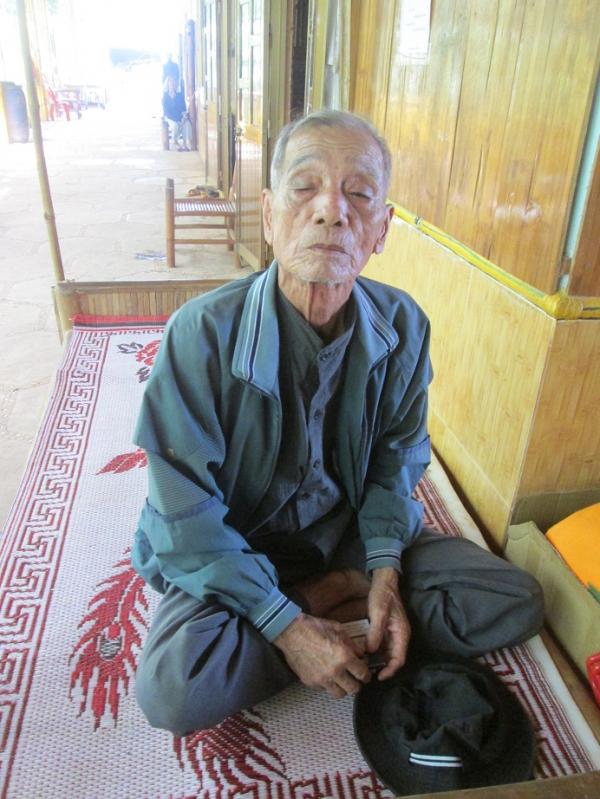 Các cụ già neo đơn nam - Hình mô tả 11