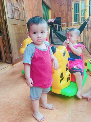 Trẻ cô nhi - Hình mô tả 14