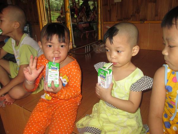 GIỜ UỐNG SỮA CỦA CÁC EM - Hình mô tả 15