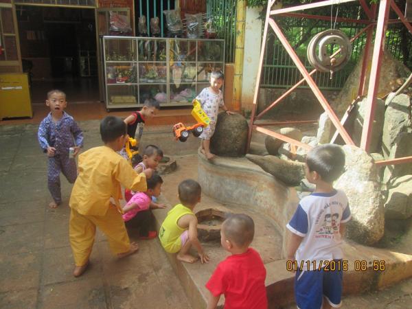 Các con vui chơi - Hình mô tả 17