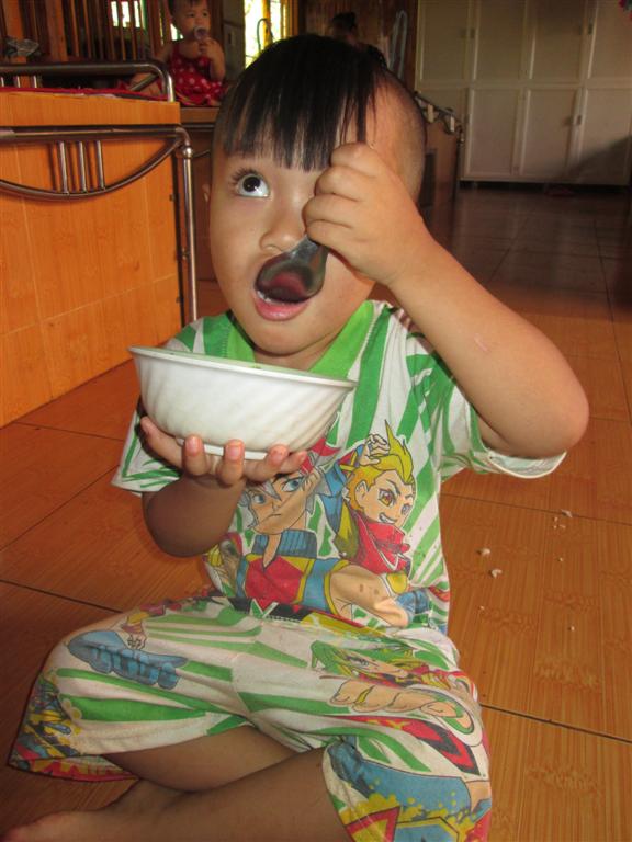 Các bé Cô nhi - Hình mô tả 41