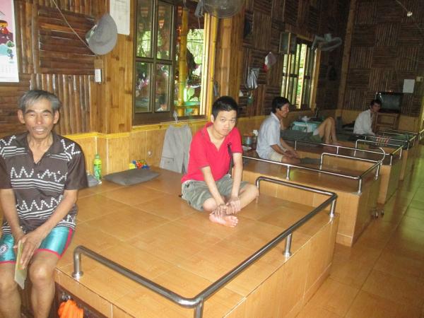 Các cụ già neo đơn nam - Hình mô tả 2