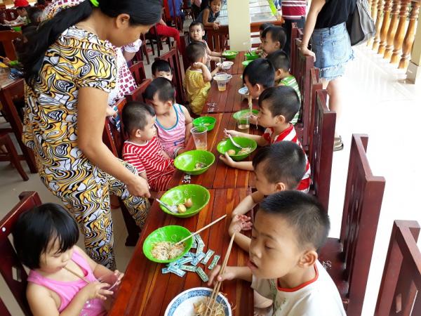 Giờ ăn cơm của các con - Hình mô tả 3