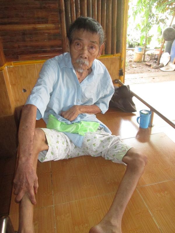 Các cụ già neo đơn nam - Hình mô tả 3