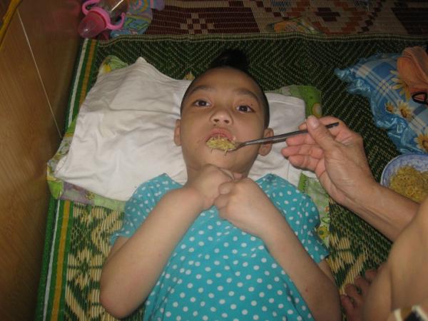 Giờ ăn của các em - Hình mô tả 5