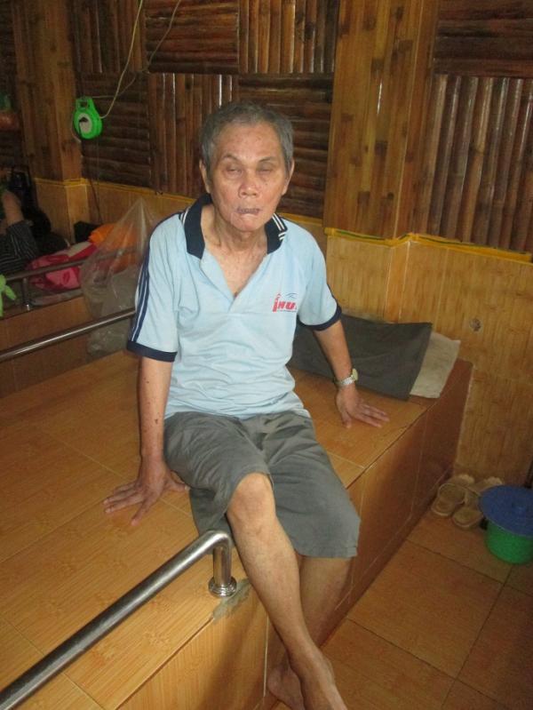 Các cụ già neo đơn nam - Hình mô tả 6