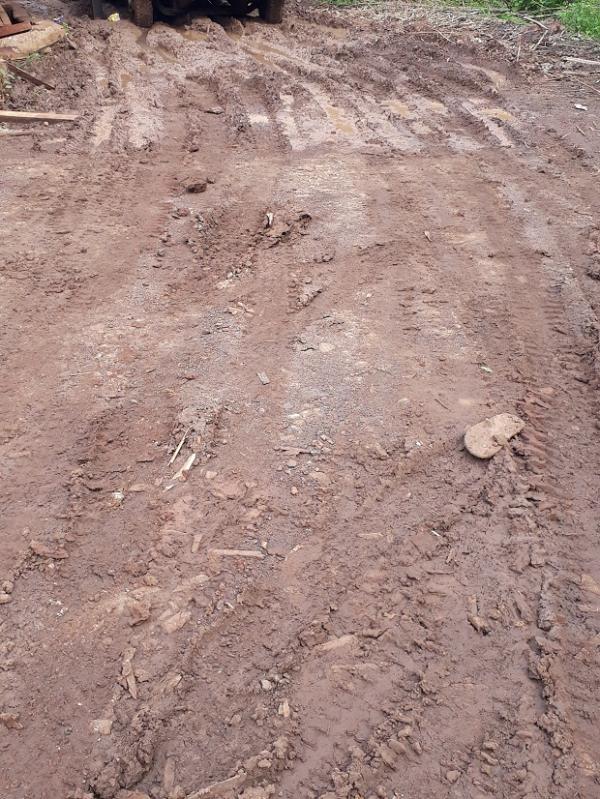 Đường đi nội bộ đã xuống cấp trầm trọng - Hình mô tả 9