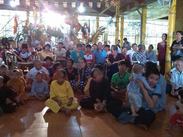 Hình ảnh Trung tâm Nhân Đạo Làng Tre năm 2015