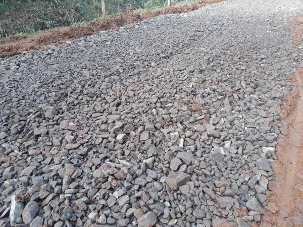 Làm đường Làng Tre